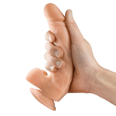 MAX & CO Zane realistyczne dildo z jądrami i przyssawką 19,5 cm MAX & CO Zane realistyczne dildo z jądrami i przyssawką 19,5 cm