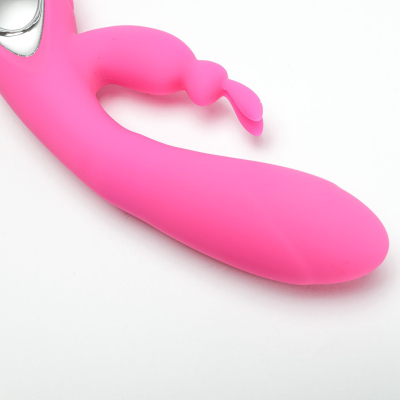 Wibrator Silikonowy Typ Króliczek Ładowany Usb Różowy
