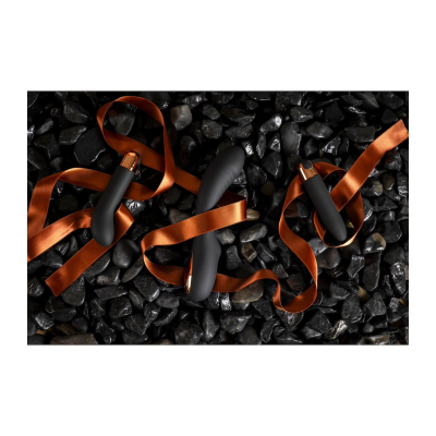 V5 BLACK EDITION RECHARGEABLE VIBRATOR