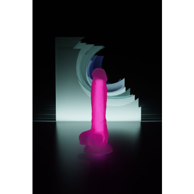 Dildo z przyssawką świecący różowy i twardy wariat 22cm Toyfa